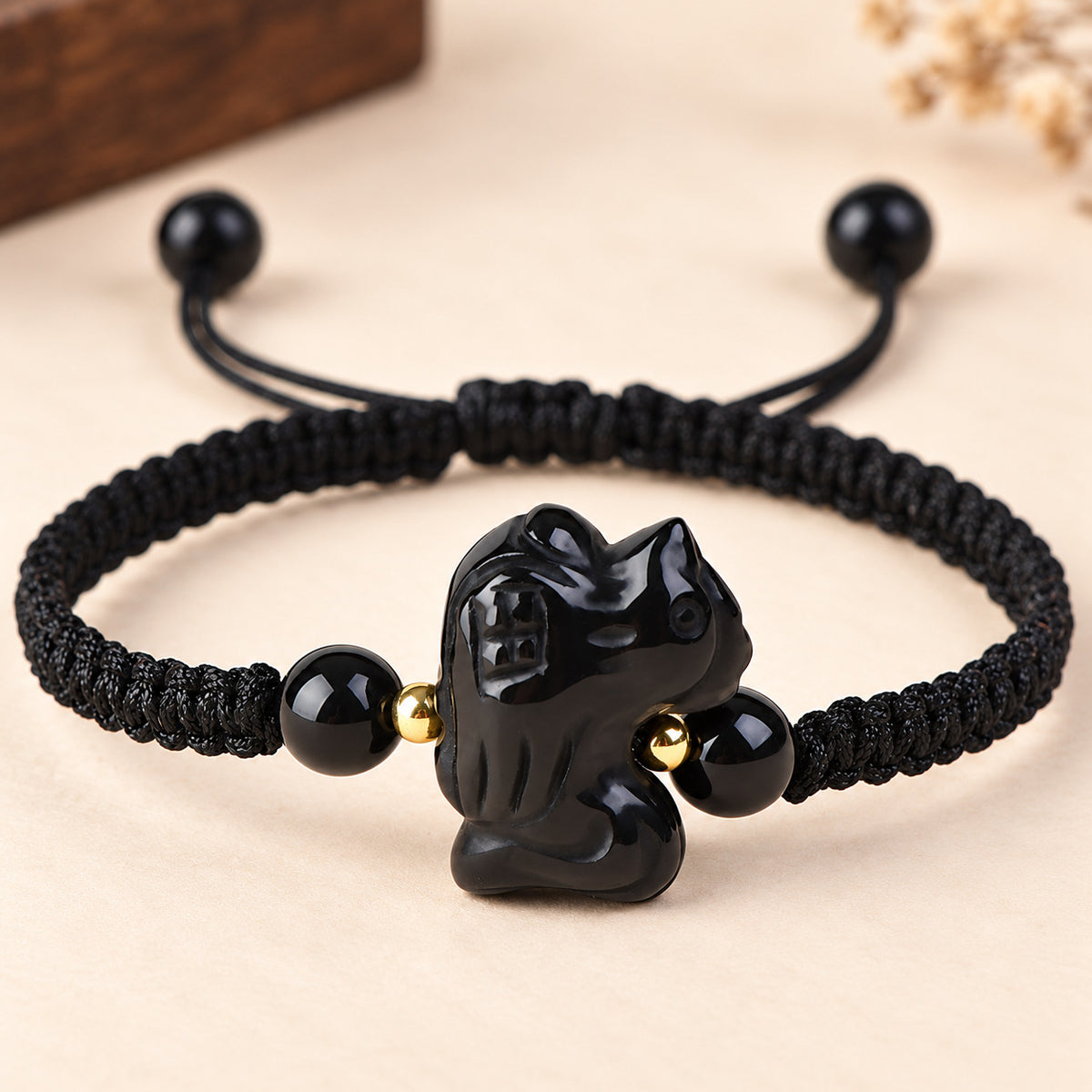 Black Obsidian Chinese Zodiac Cord Bracelet — Rooster / 14cm, detail view #zodiac_rooster